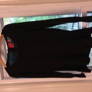 Saks Fifth Avenue Red Label Cashmere Sweater Women’s Size Medium